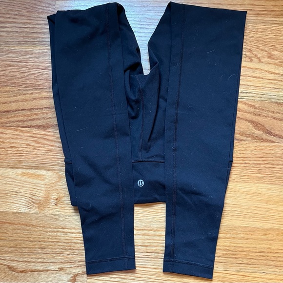 Lululemon black full length leggings size 4 - Picture 5 of 5